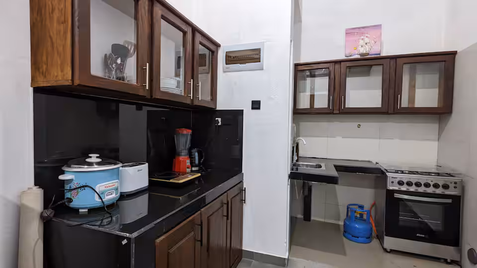 Full villa kitchen