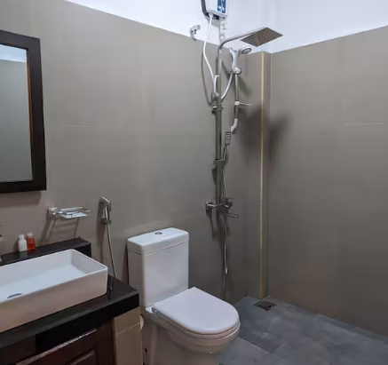 Full villa washroom
